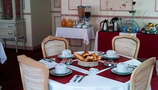 Grand Hotel De L'Etoile Courtenay  Dış mekan fotoğraf